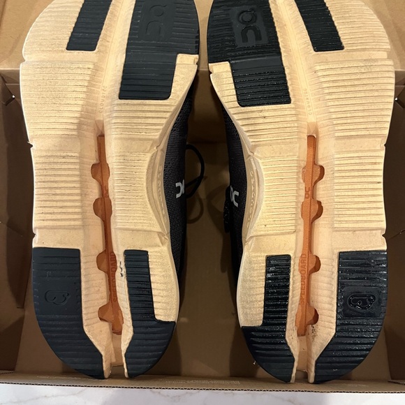 On Running Women’s Black and Tan Athletic Sneakers - Picture 2 of 3